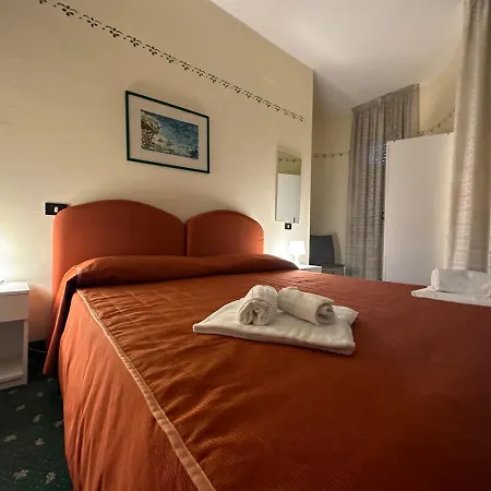 Atena Hotel 3*